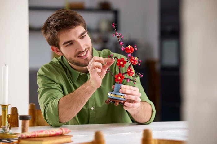 Lego Icons Pflaumenblüte 327 Teile - SparkLeaf TCG