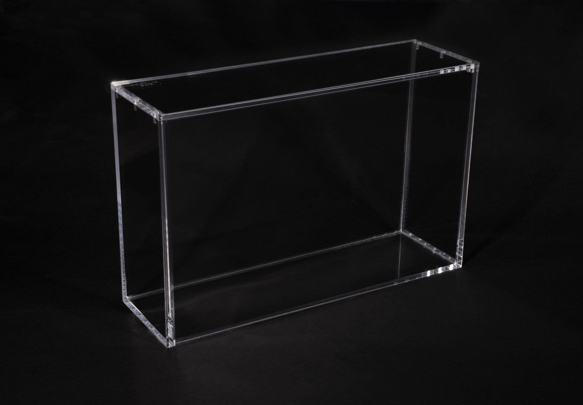 The Acrylic Box - Ultra Premium Collection Box (Charizard) - SparkLeaf TCG